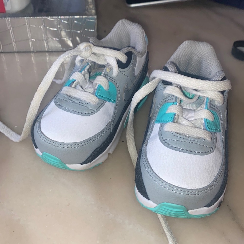 Slight worn toddler Nike air maxes